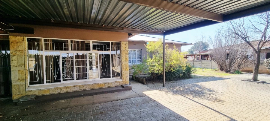 4 Bedroom Property for Sale in Wilgehof Free State